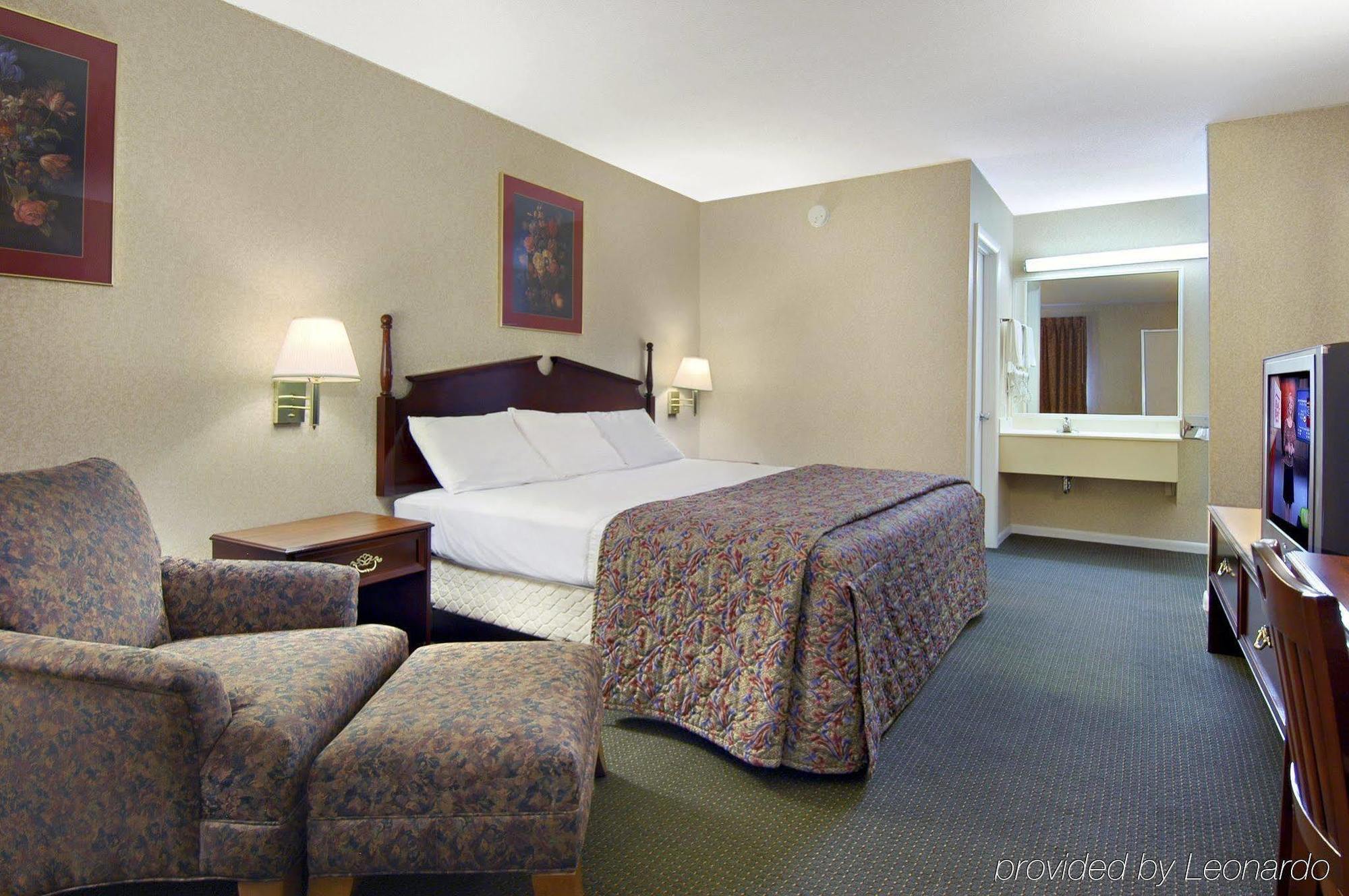 Red Roof Inn Knoxville North - Merchants Drive Екстериор снимка